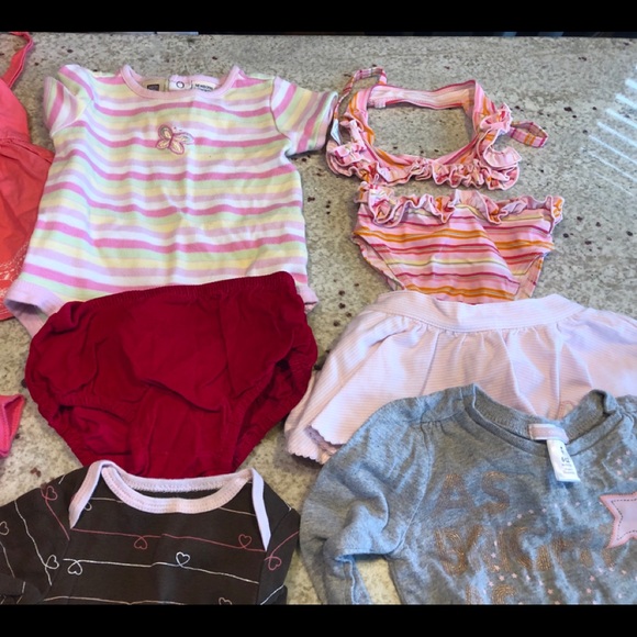 Lot of baby’s clothes - Picture 2 of 8